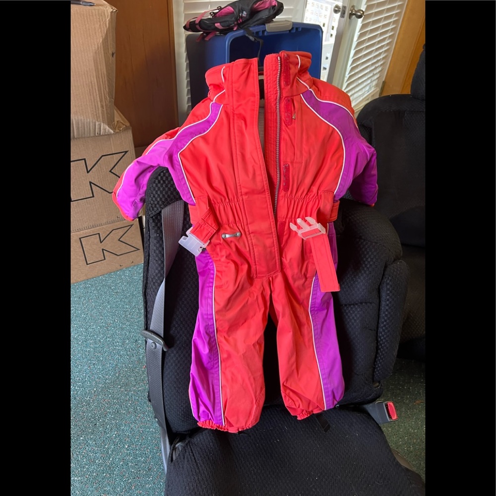 Spyder girls snow suit size 2